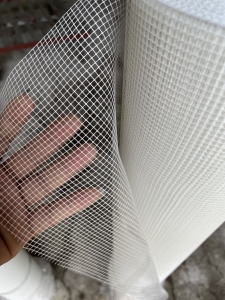 Lưới thủy tinh 2*2mm 80g/m2